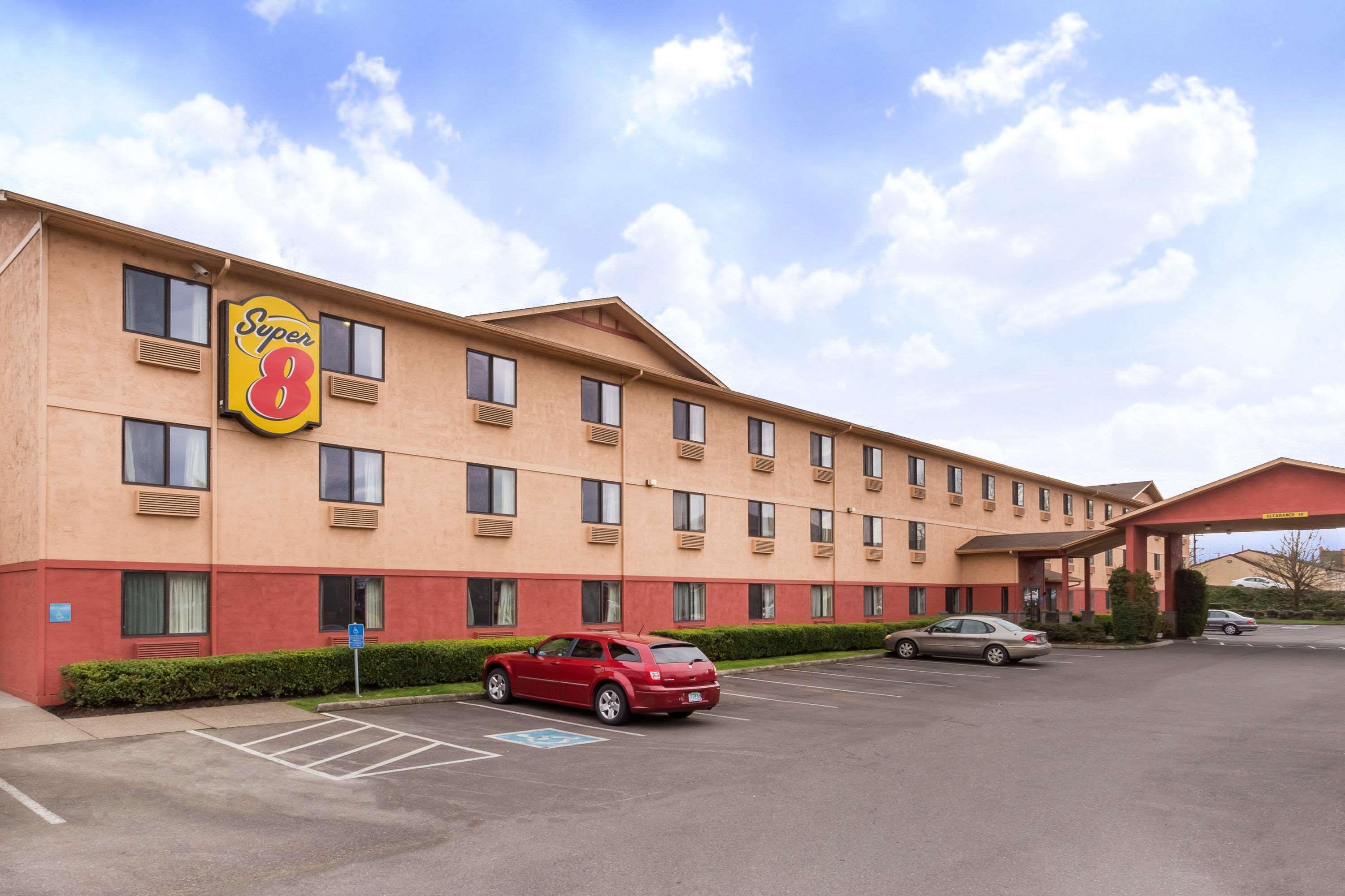 Super 8 By Wyndham Corvallis Buitenkant foto